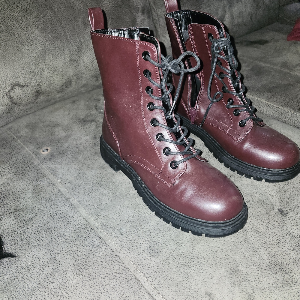 Soho Maroon Combat Boots